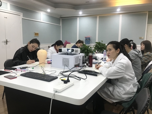 山東微整培訓(xùn)機構(gòu)技術(shù)咨詢?nèi)改?如何選擇優(yōu)質(zhì)機構(gòu)與規(guī)避風(fēng)險